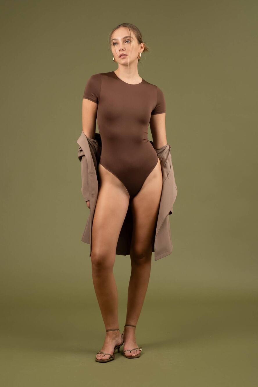 Round Neck Short Sleeve Bodysuit